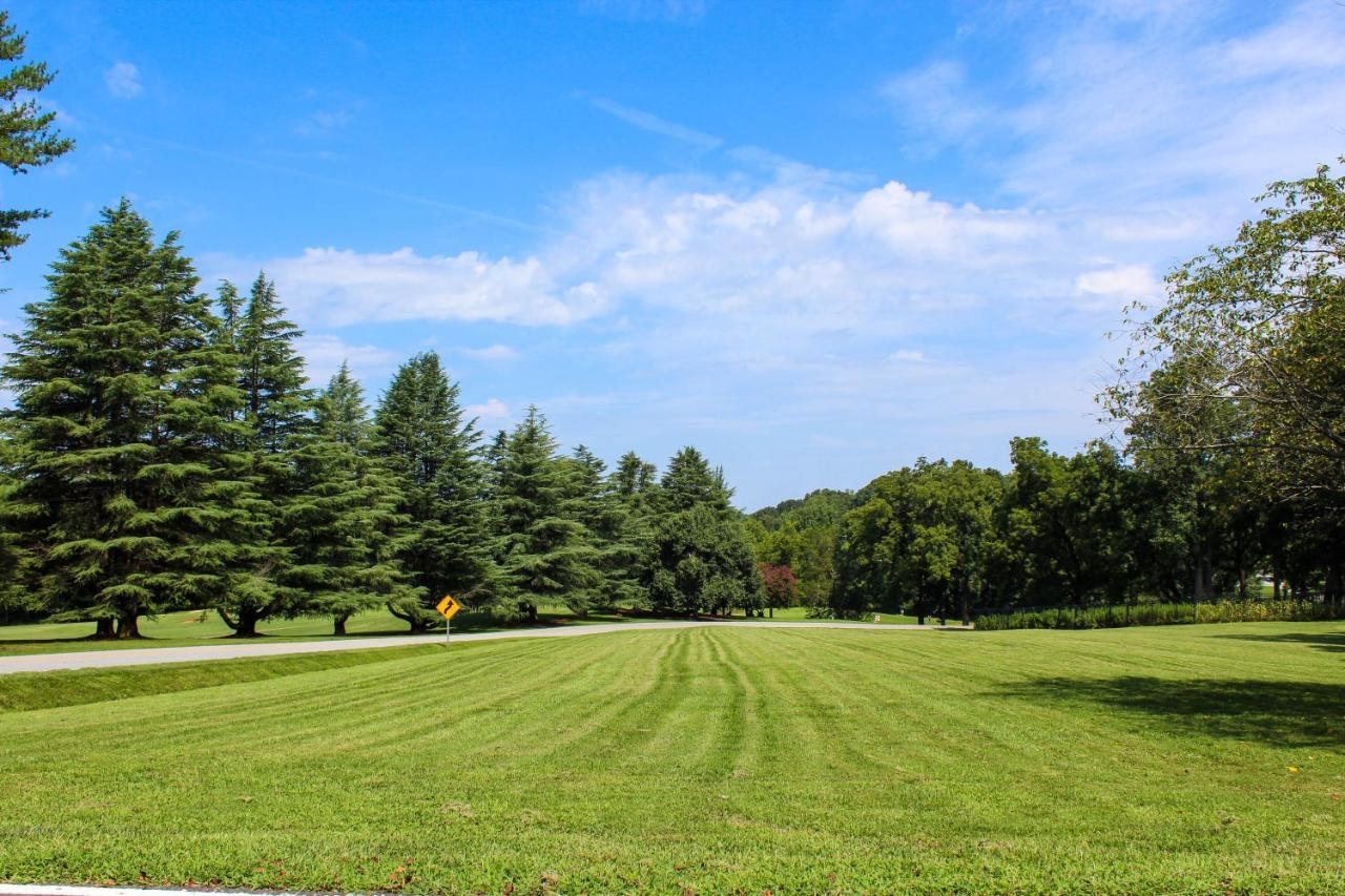 Providence Manor House Bed & Breakfast Bed & Breakfast *