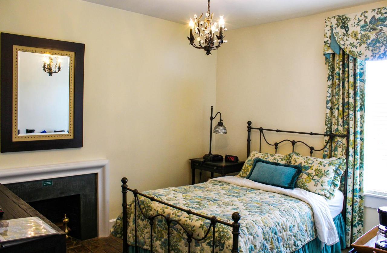 Alojamento de Acomodação e Pequeno-almoço Providence Manor House Bed & Breakfast *